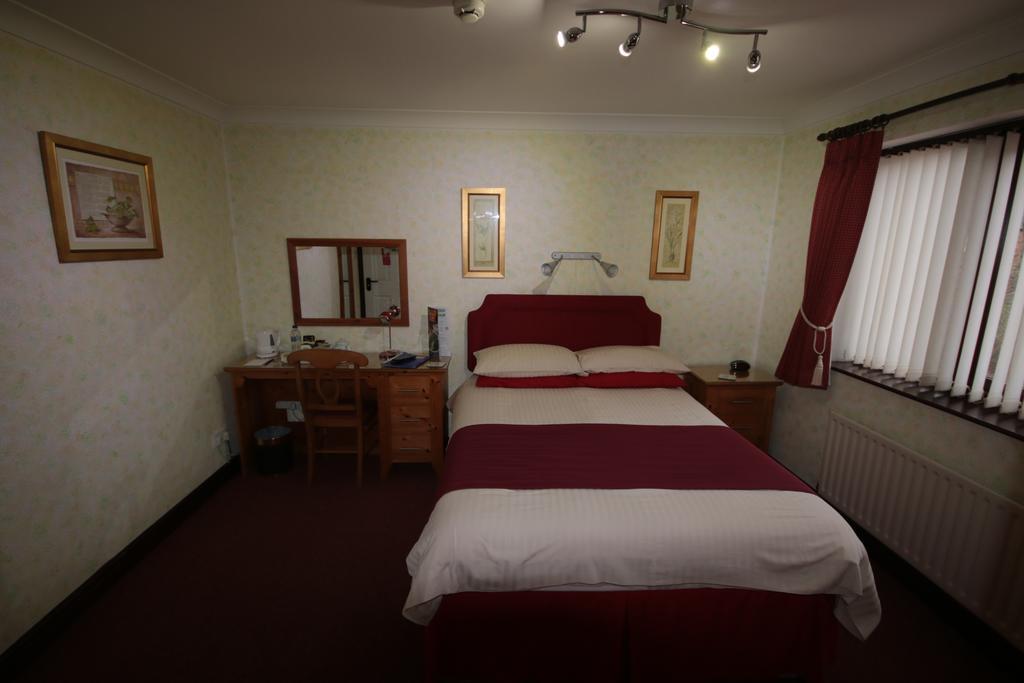 Eagles Guest House Линкольн Экстерьер фото