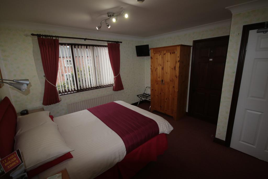 Eagles Guest House Линкольн Экстерьер фото