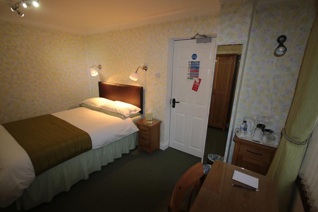 Eagles Guest House Линкольн Экстерьер фото